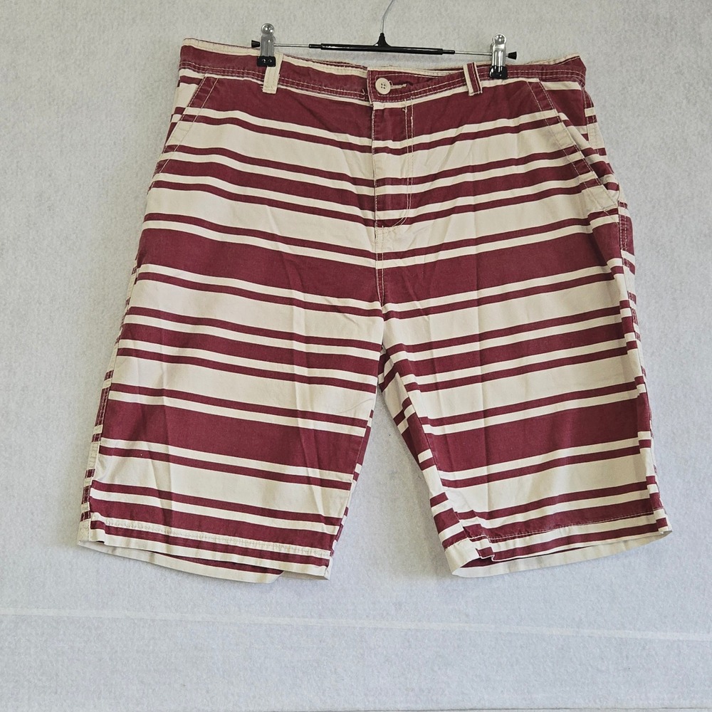 Carbon Mens Size 36 Striped Casual Flat Front Shorts Maroon Cream Cotton B414